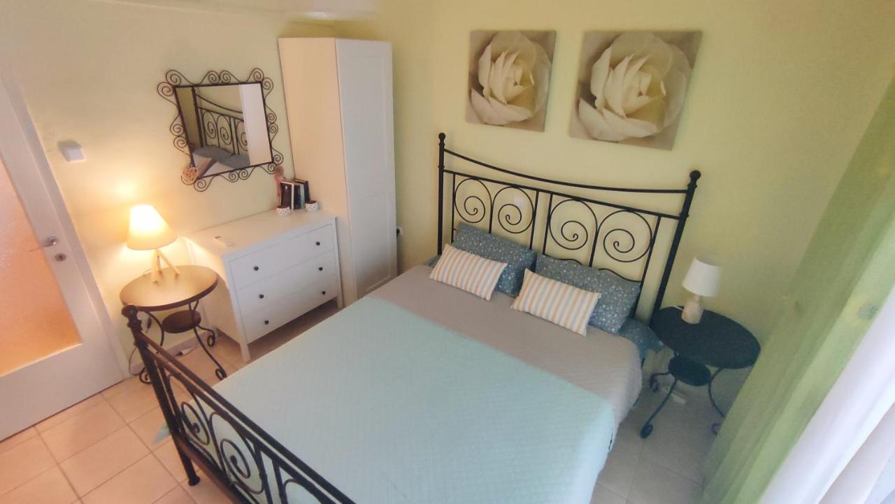 Cosy Apartment By The Sea Metamorfosi  Bagian luar foto