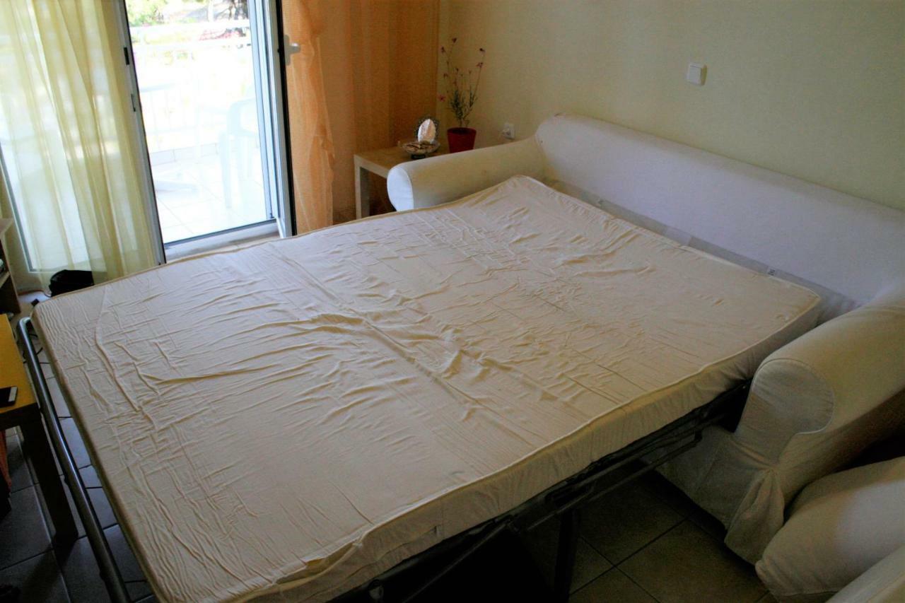 Cosy Apartment By The Sea Metamorfosi  Bagian luar foto