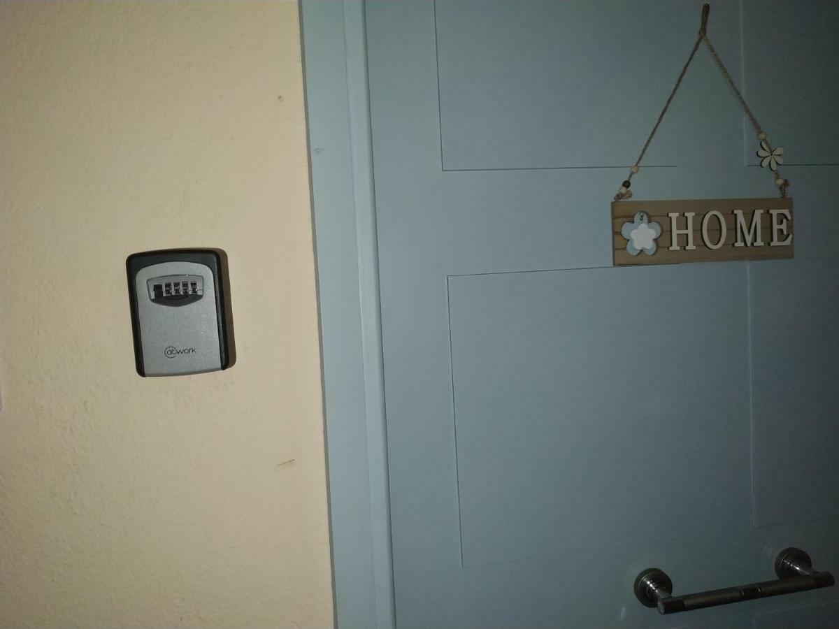 Cosy Apartment By The Sea Metamorfosi  Bagian luar foto